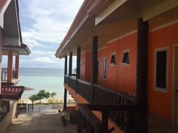 酒店 Aizawa Beach Resort