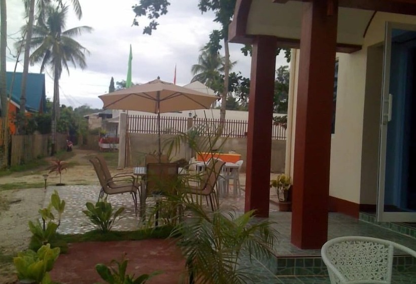 酒店 Aizawa Beach Resort