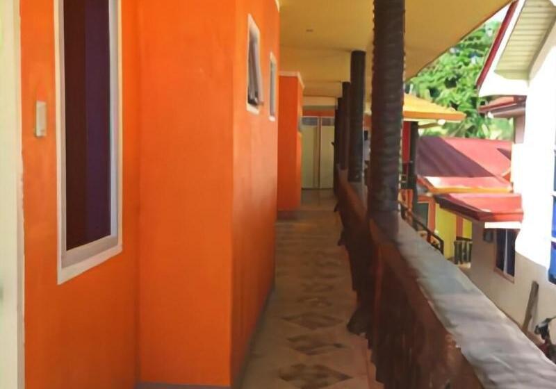 酒店 Aizawa Beach Resort