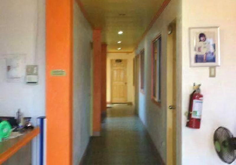 酒店 Aizawa Beach Resort