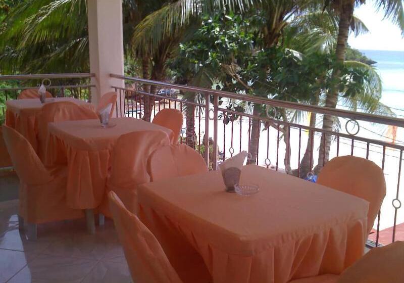 酒店 Aizawa Beach Resort