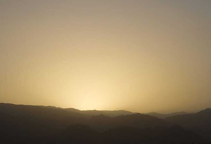 酒店 Base Camp Pop Up Rv & Tent Camping Resort