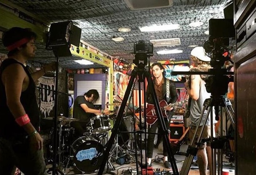 酒店 Base Camp Pop Up Rv & Tent Camping Resort