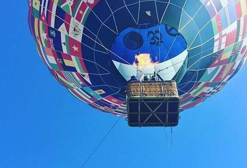 酒店 Base Camp Pop Up Rv & Tent Camping Resort