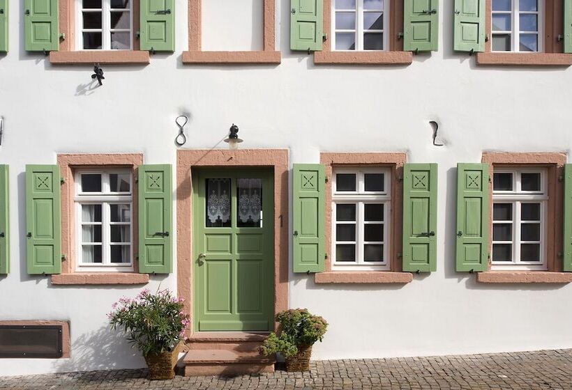 فندق Burggarten Appartements Neuleiningen