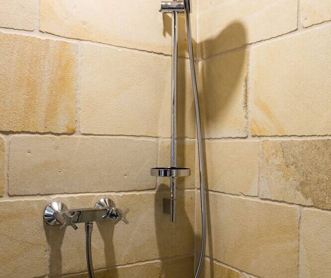 فندق Burggarten Appartements Neuleiningen