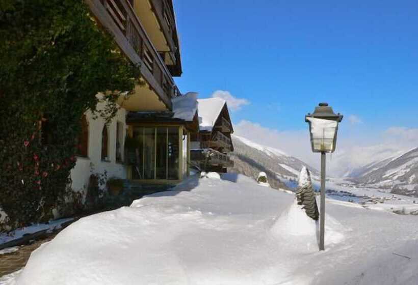 בית מלון כפרי Castle