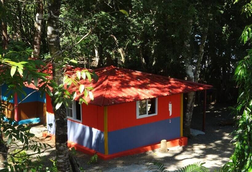 בית מלון כפרי Cebaco Sunrise Lodge