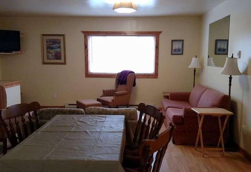 Отель D S Base Camp