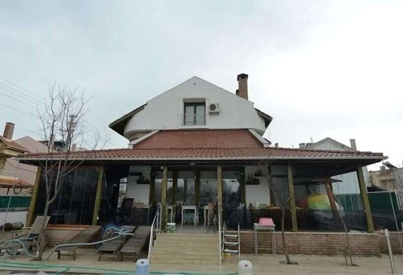 فندق Dardanos Pension