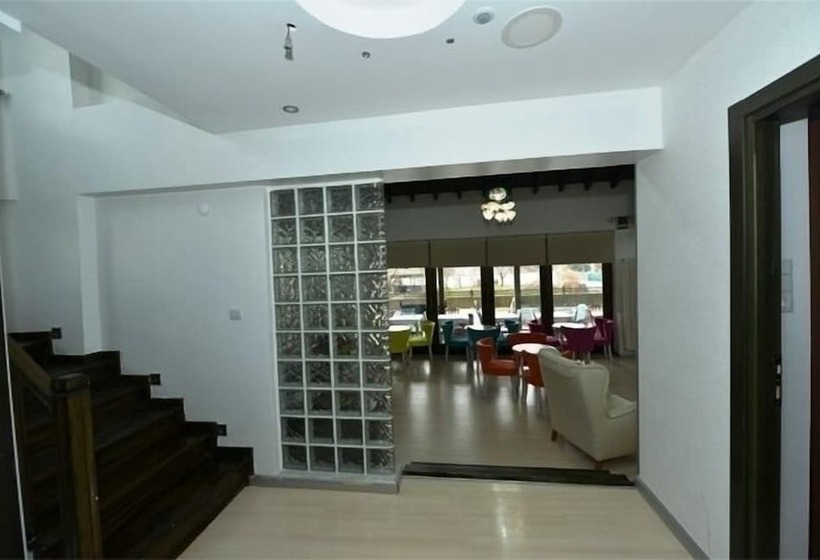 فندق Dardanos Pension