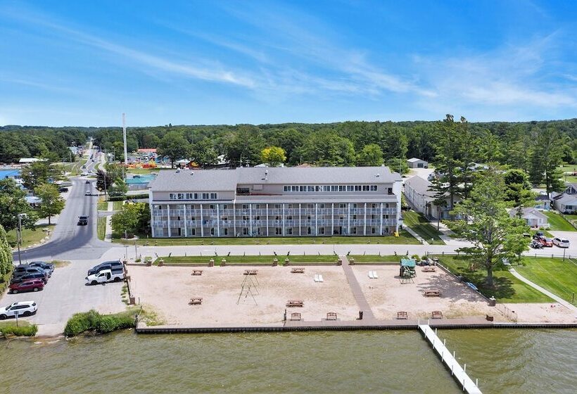 Отель Dunes Waterfront Resort