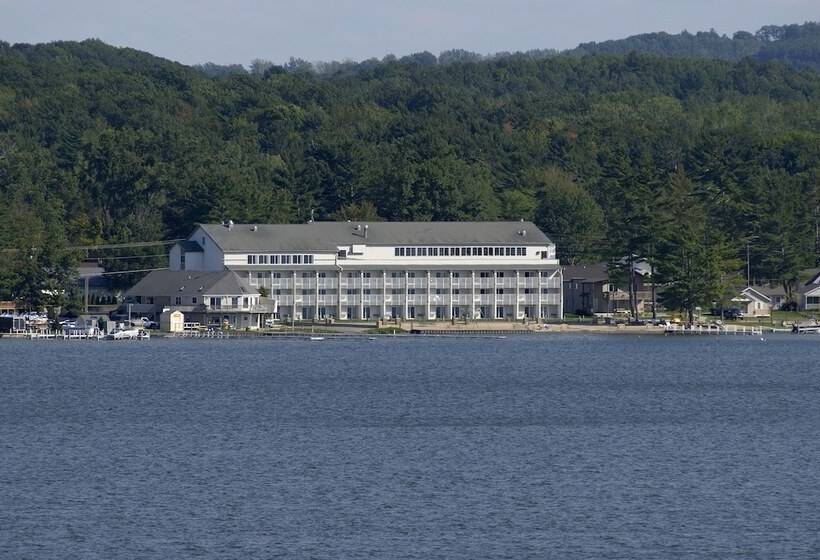 Отель Dunes Waterfront Resort