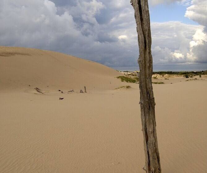Отель Dunes Waterfront Resort