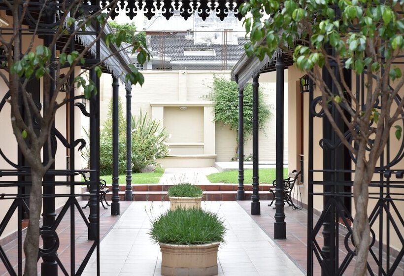 Отель El Arribo