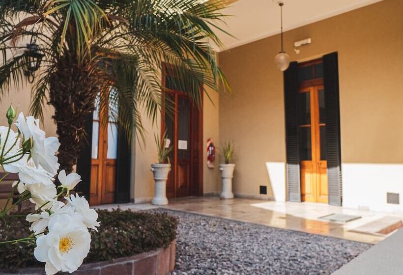 Отель El Arribo