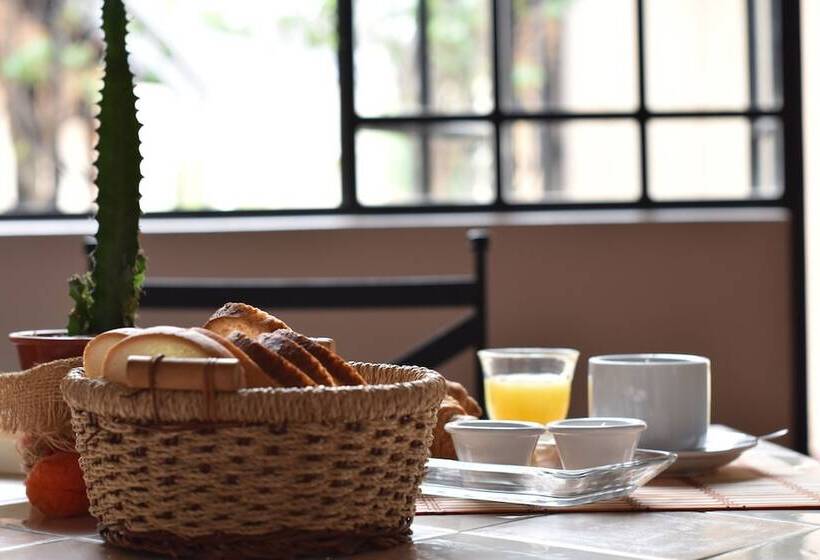 Отель El Arribo