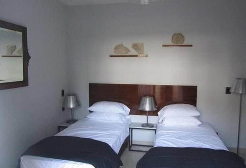 Отель Eze Inn Boutique