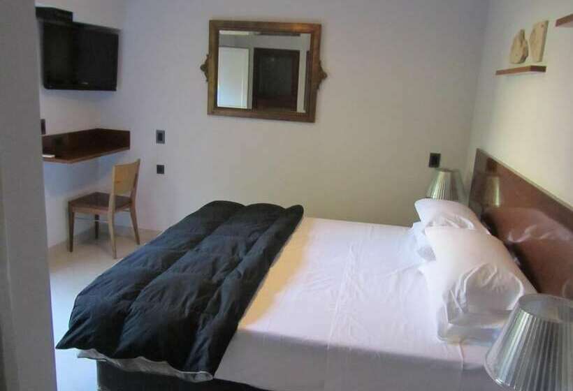 Отель Eze Inn Boutique