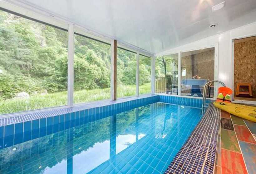 호텔 Gapyeong Pool Villa Palace