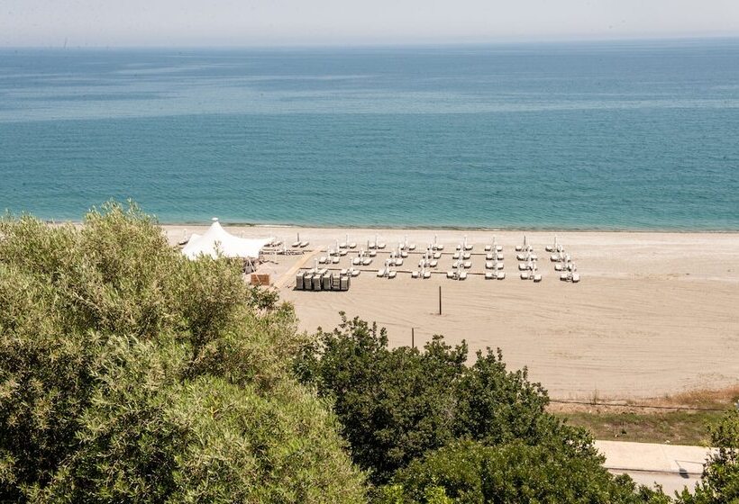 בית מלון כפרי Golden Beach Agiocampos