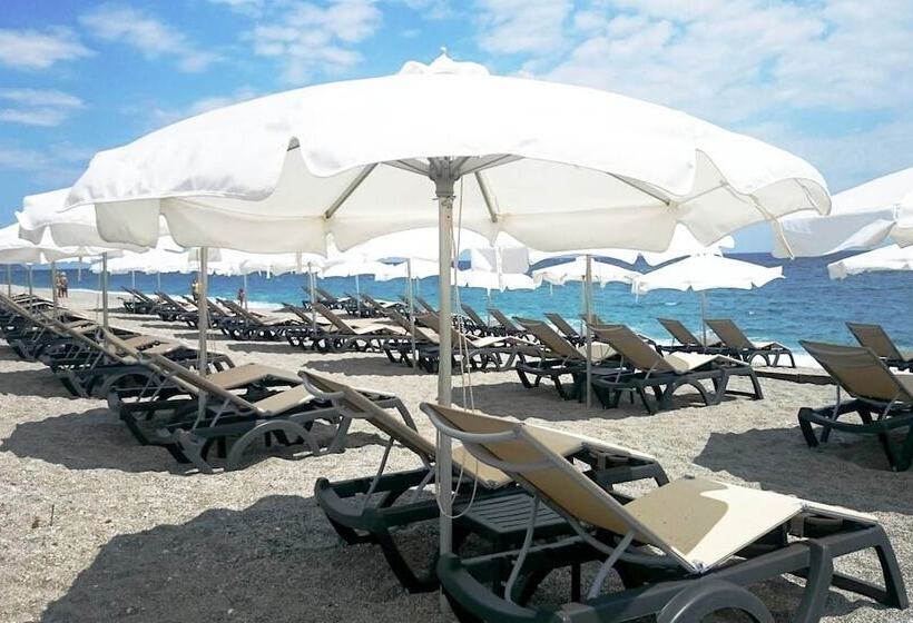 בית מלון כפרי Golden Beach Agiocampos