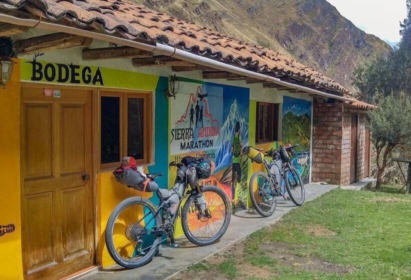 هتل Hospedaje Illariy