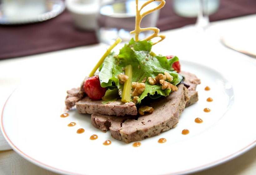 호텔 Logis Hôtel Le Petit Breuil