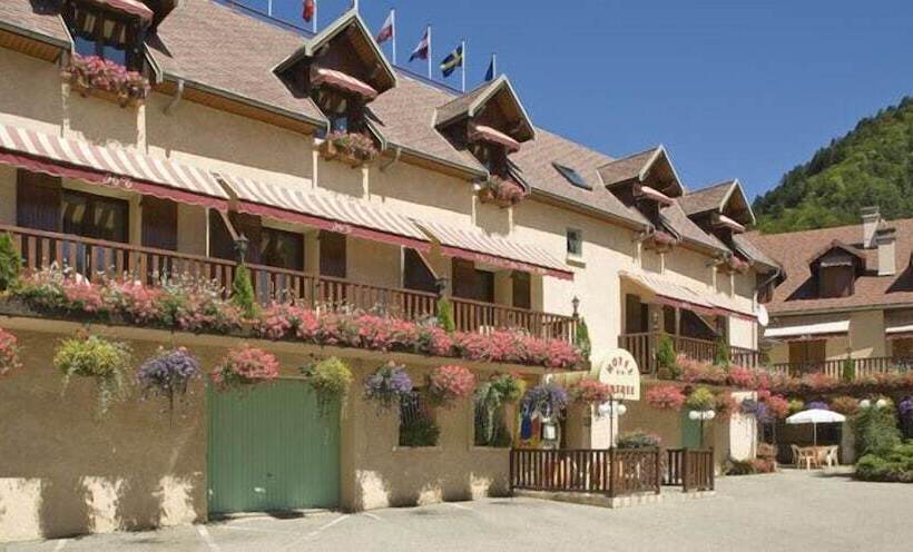 فندق Hôtel De La Petite Poste