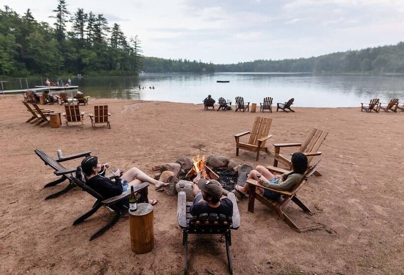 호텔 Huttopia White Mountains