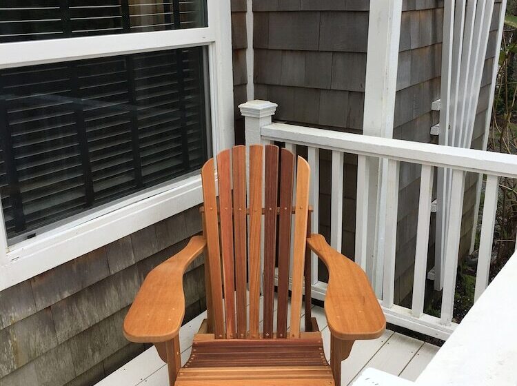 فندق Inn At Arch Cape