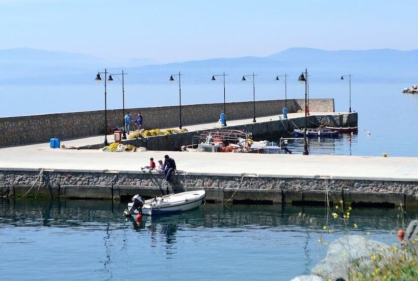 Отель Kapougiati Studios