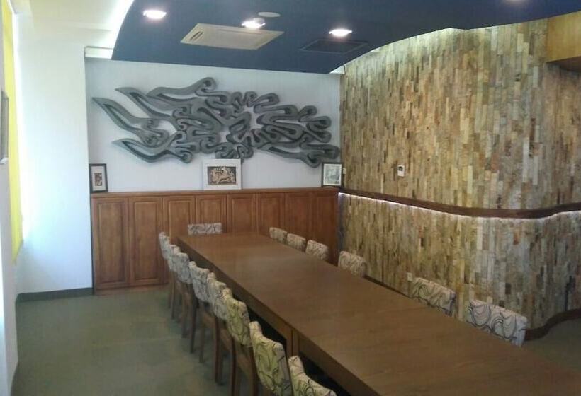 בית מלון כפרי Kolhida