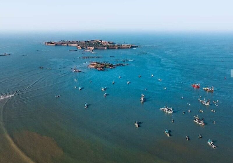 בית מלון כפרי Konkan Crown Resort & Club Sawantwadi