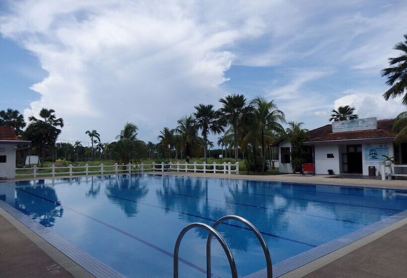 فندق Kukup Golf Resort