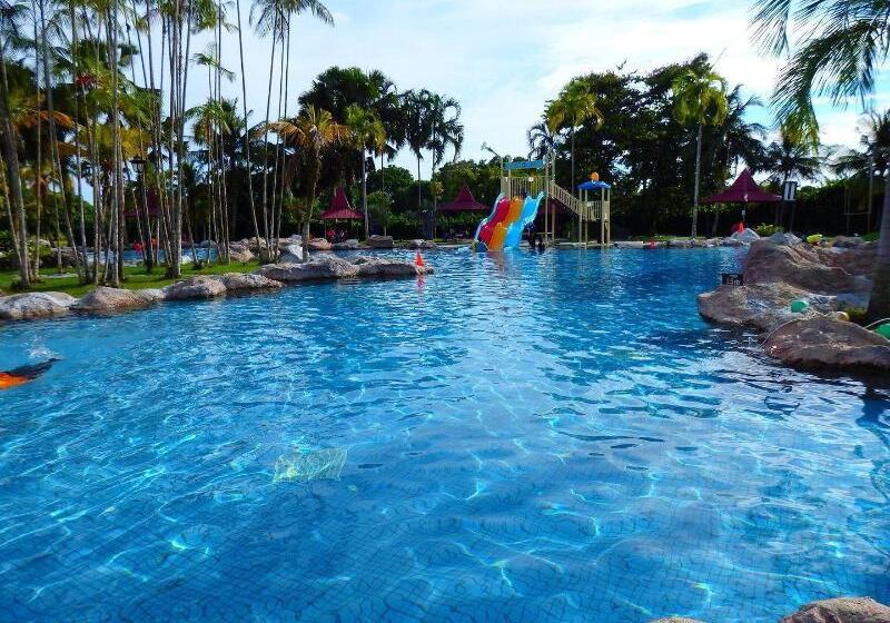 فندق Kukup Golf Resort