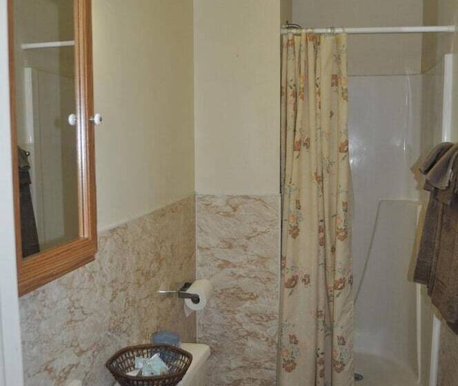 בית מלון כפרי Lakewood Lodge & Restaurant