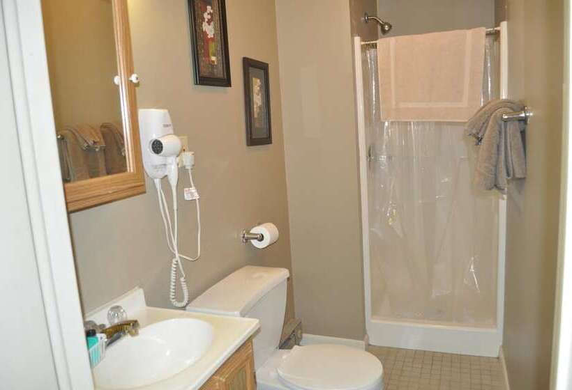 בית מלון כפרי Lakewood Lodge & Restaurant