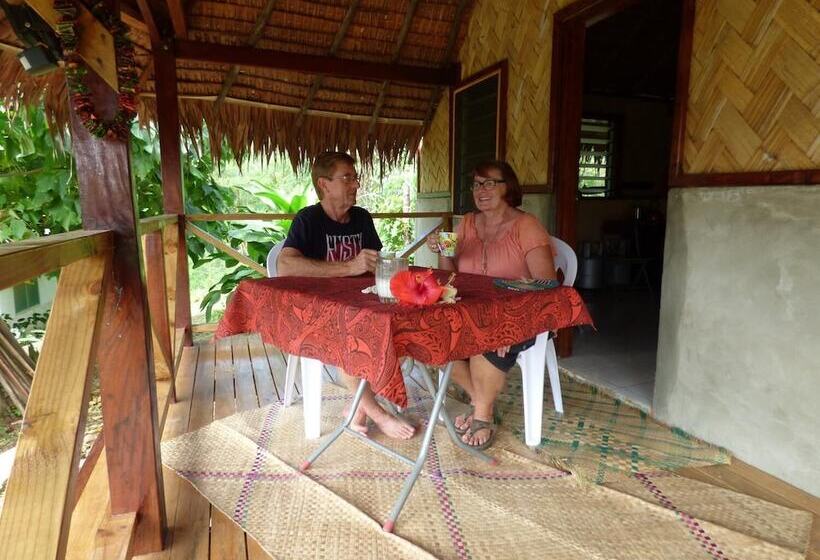 هتل Malekula Holiday Villas