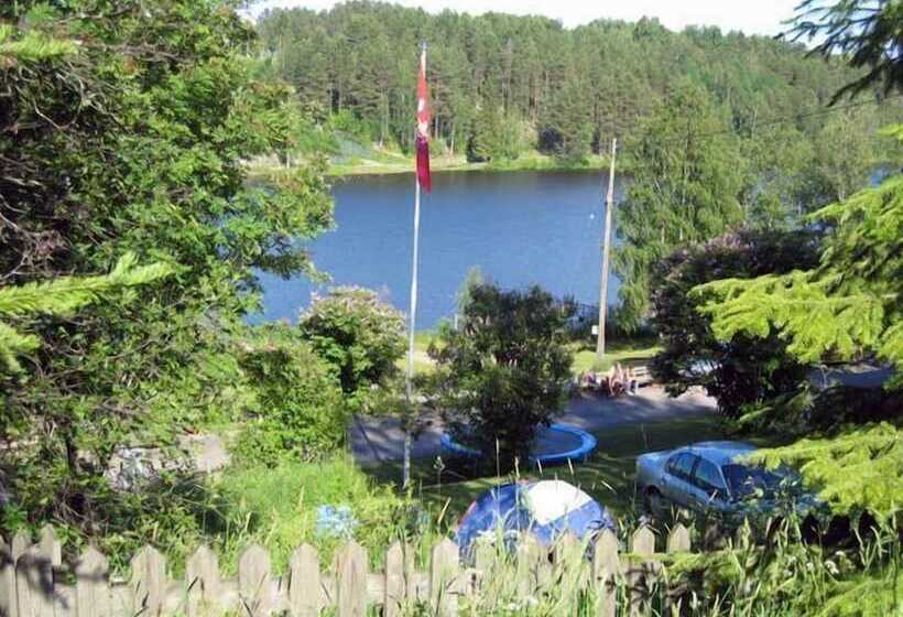 בית מלון כפרי Mansikkaharju Holiday Camp