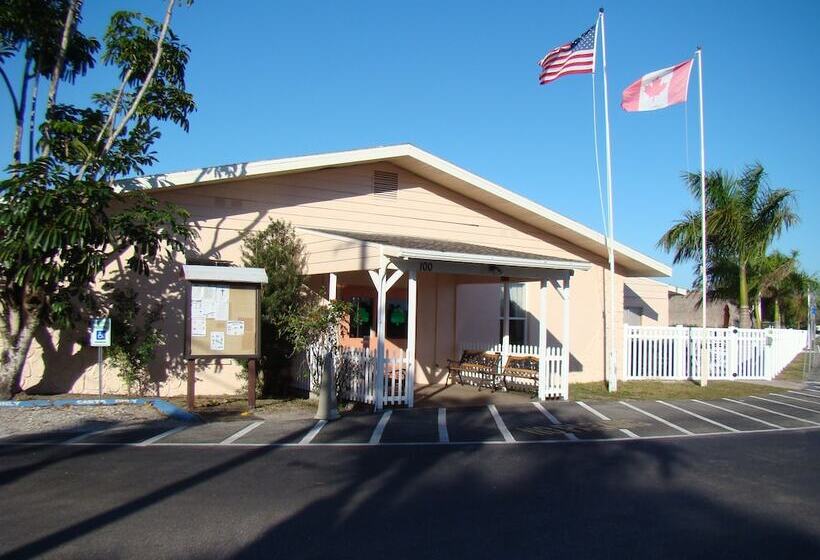 فندق Marco Naples Rv Resort