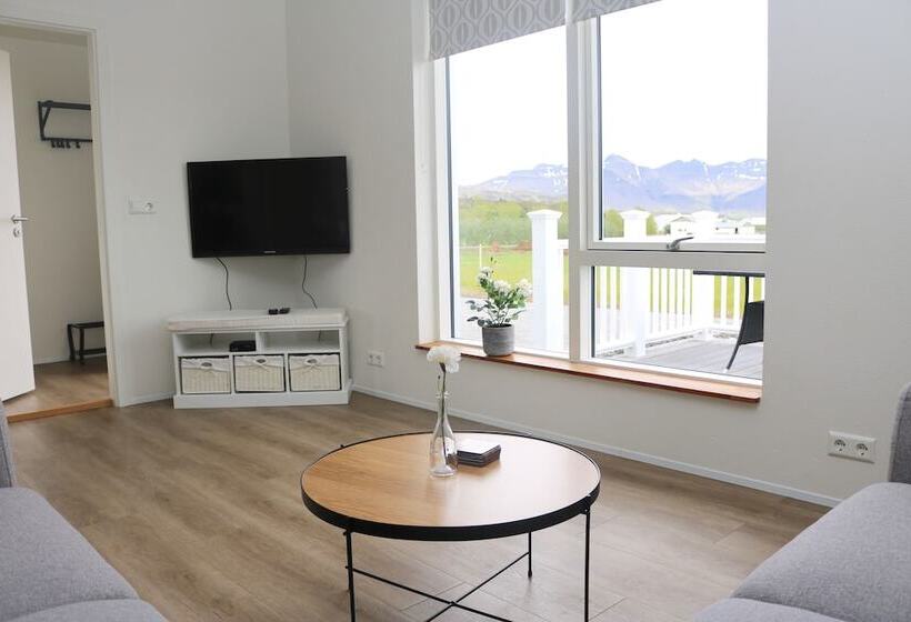 هتل Miðhraun   Lava Resort