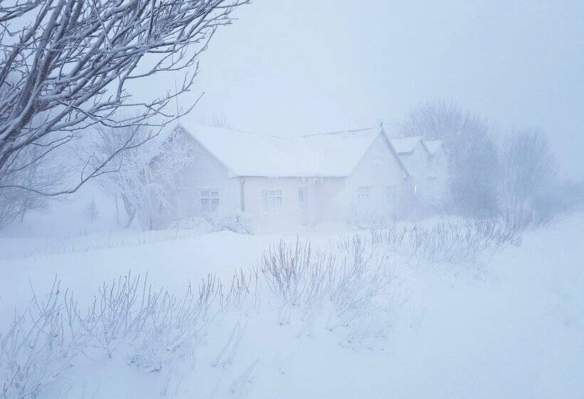 هتل Miðhraun   Lava Resort