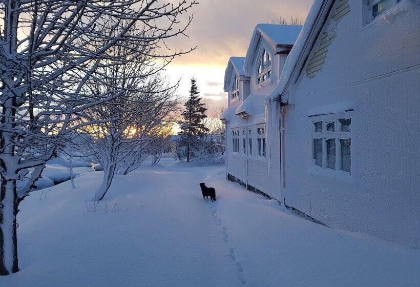 هتل Miðhraun   Lava Resort