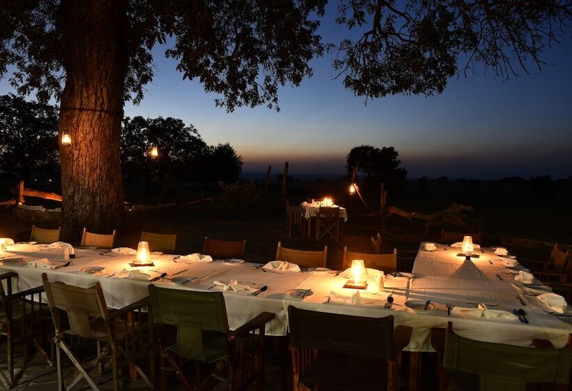 בית מלון כפרי Mikumi Wildlife Camp