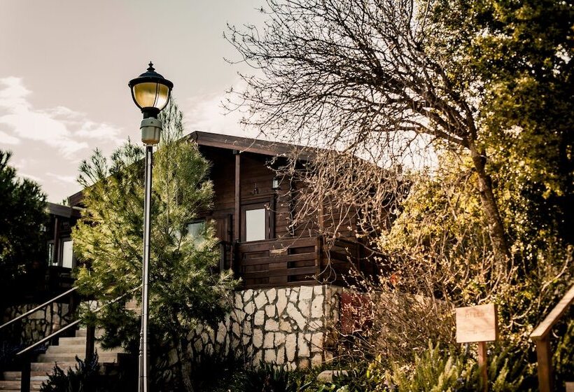 هتل Mountain Breeze Resort