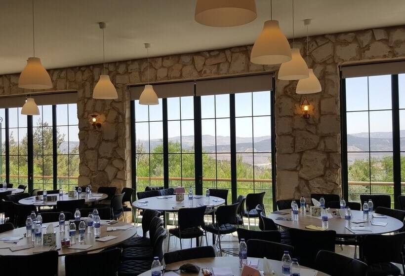 هتل Mountain Breeze Resort