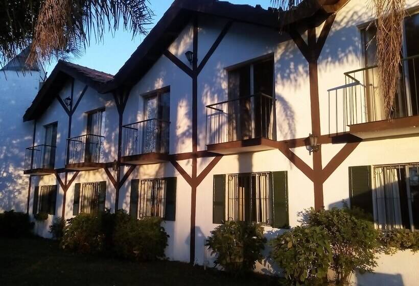 ホテル Niagara Inn