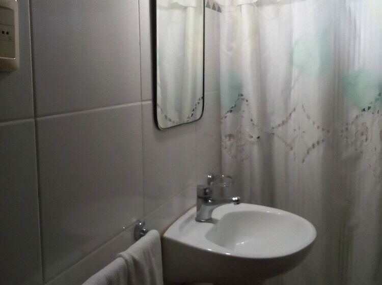 ホテル Niagara Inn