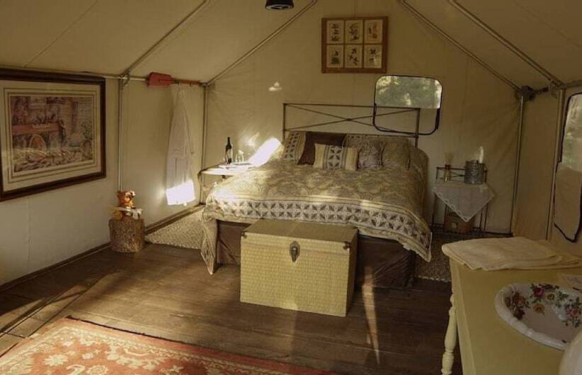 فندق Norwegian Wood Ranch